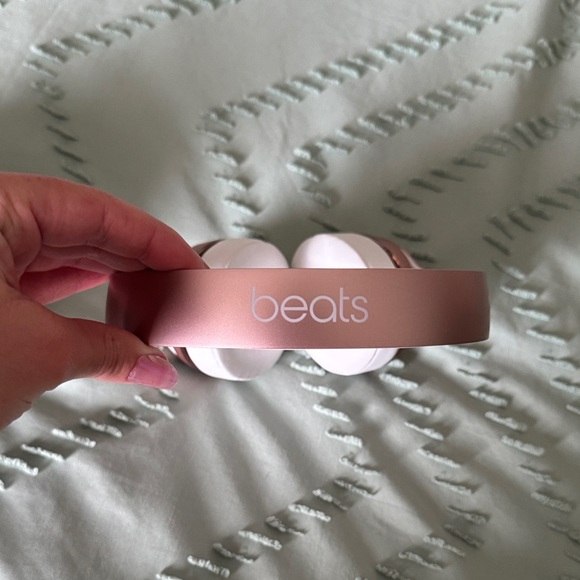 Solo3 Wireless. Rose Gold - Picture 8 of 11